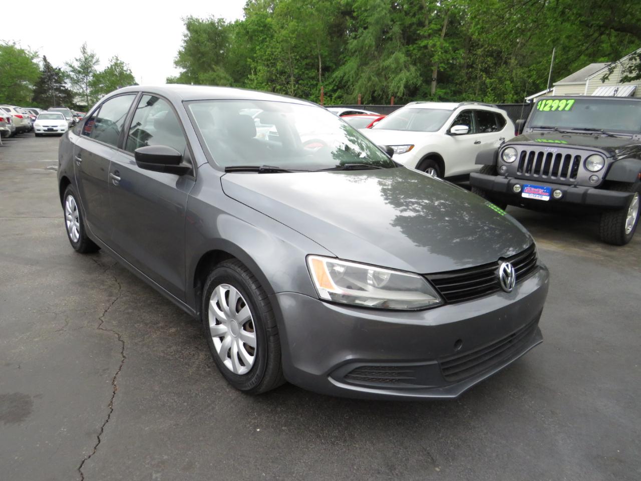 Volkswagen Jetta Sedan 4dr Auto S w/Sunroof 2012
