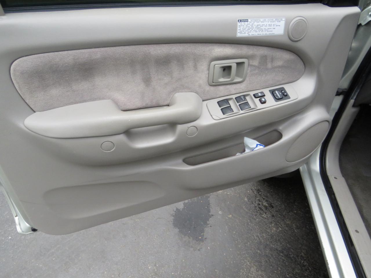 Toyota Tacoma DoubleCab PreRunner V6 Auto (Natl) 2002