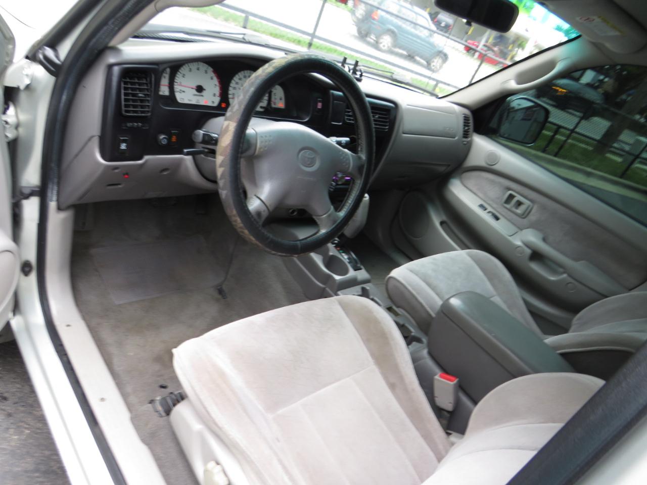 Toyota Tacoma DoubleCab PreRunner V6 Auto (Natl) 2002