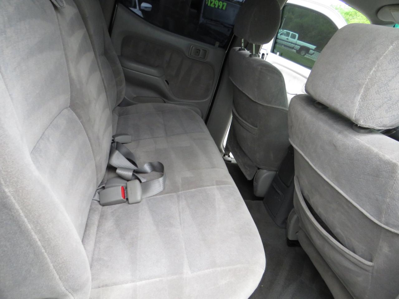 Toyota Tacoma DoubleCab PreRunner V6 Auto (Natl) 2002