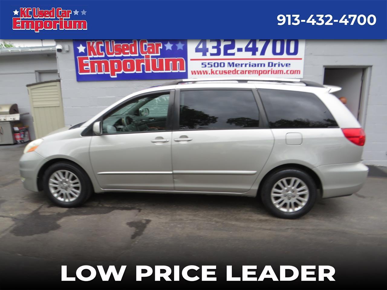 Toyota Sienna 5dr 7-Pass Van XLE FWD (Natl) 2008