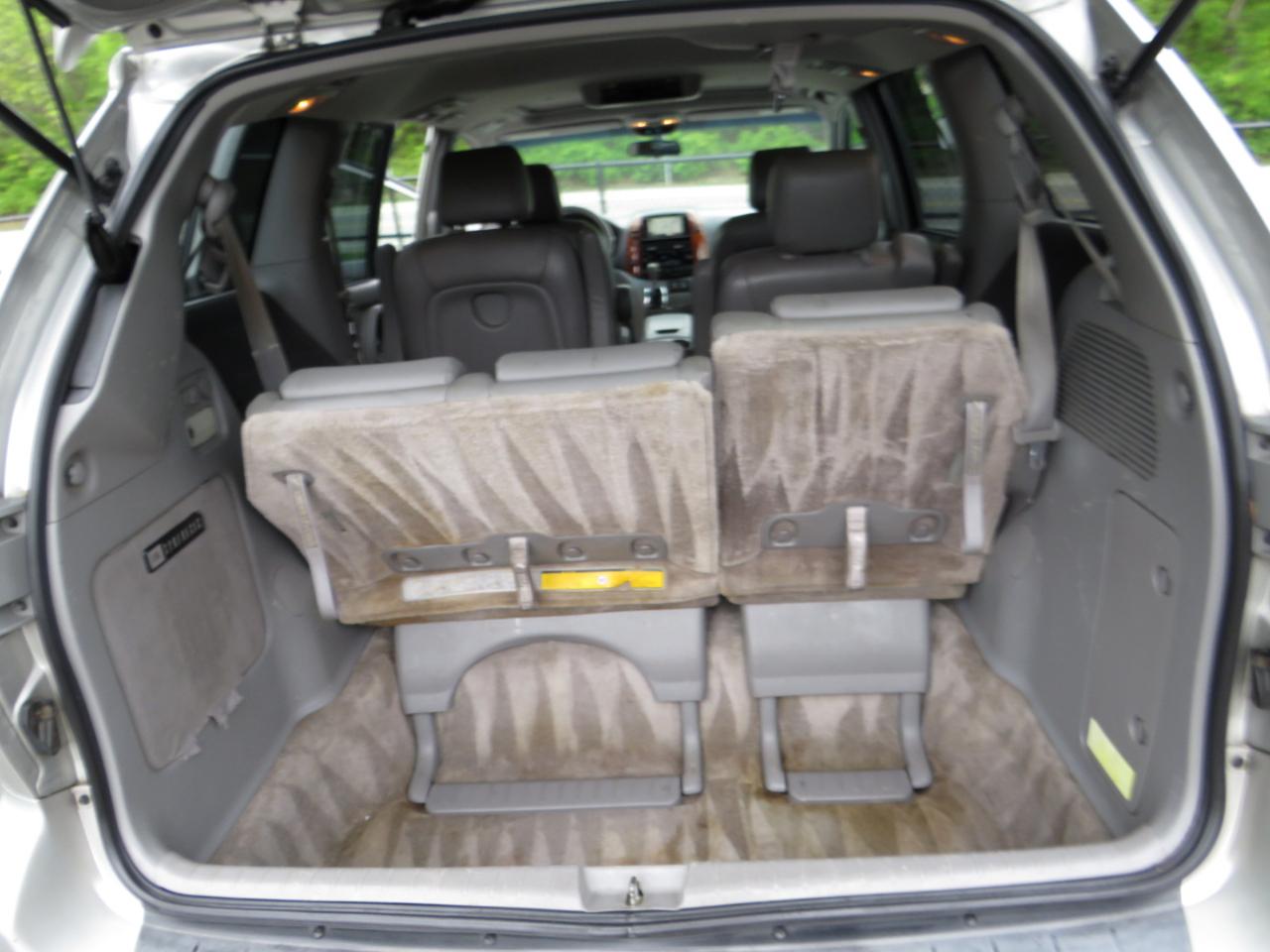 Toyota Sienna 5dr 7-Pass Van XLE FWD (Natl) 2008