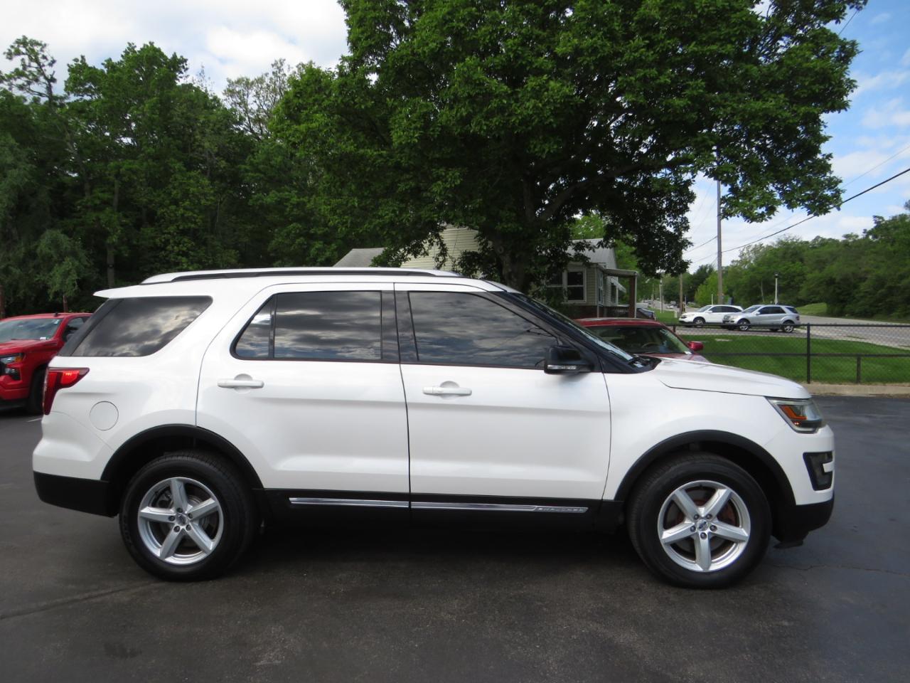 Ford Explorer 4WD 4dr XLT 2016