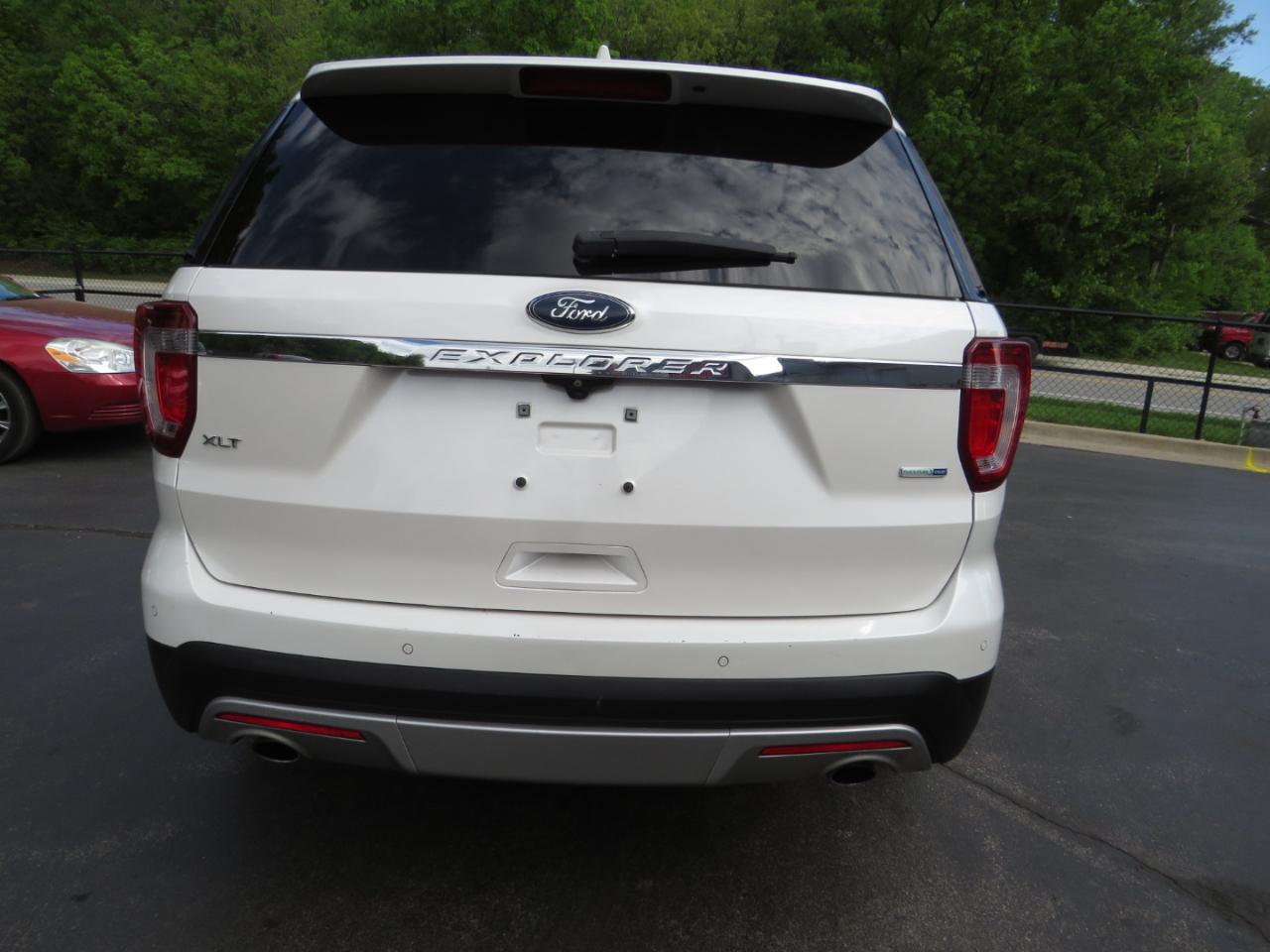 Ford Explorer 4WD 4dr XLT 2016