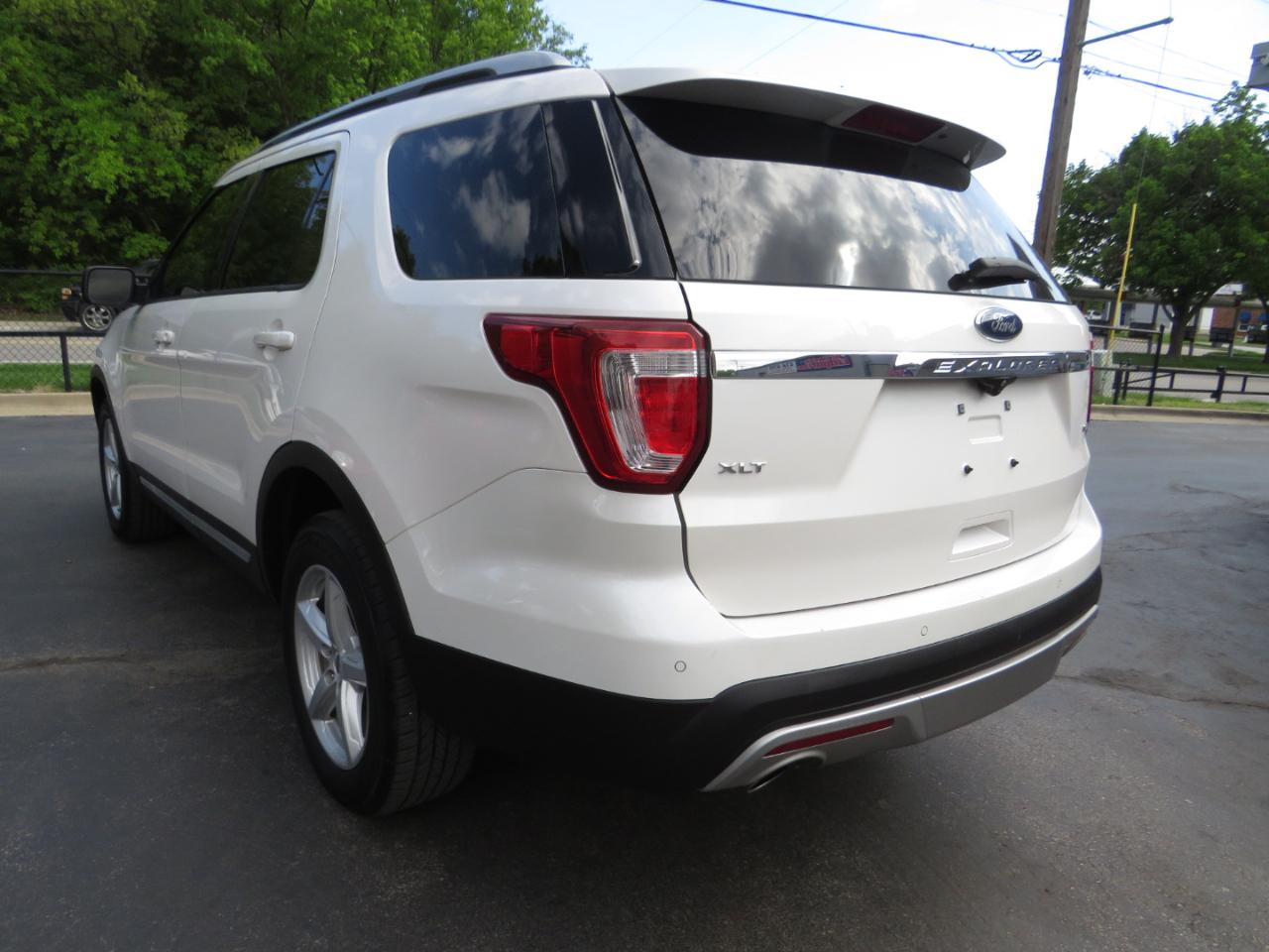 Ford Explorer 4WD 4dr XLT 2016