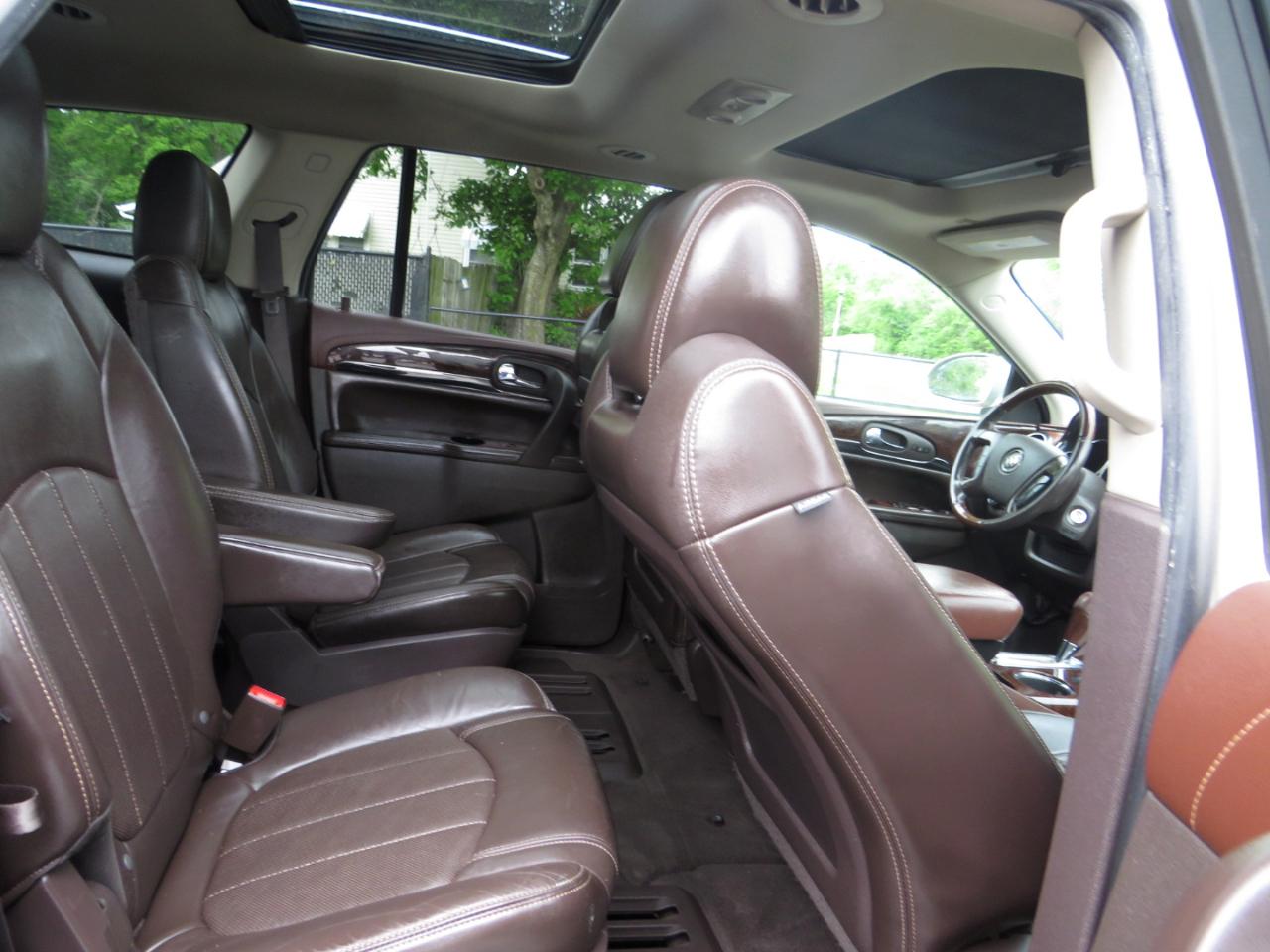 Buick Enclave FWD 4dr Leather 2013