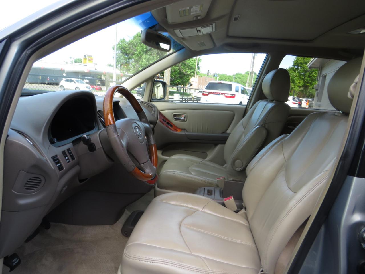 Lexus RX 300 4dr SUV 4WD 2002