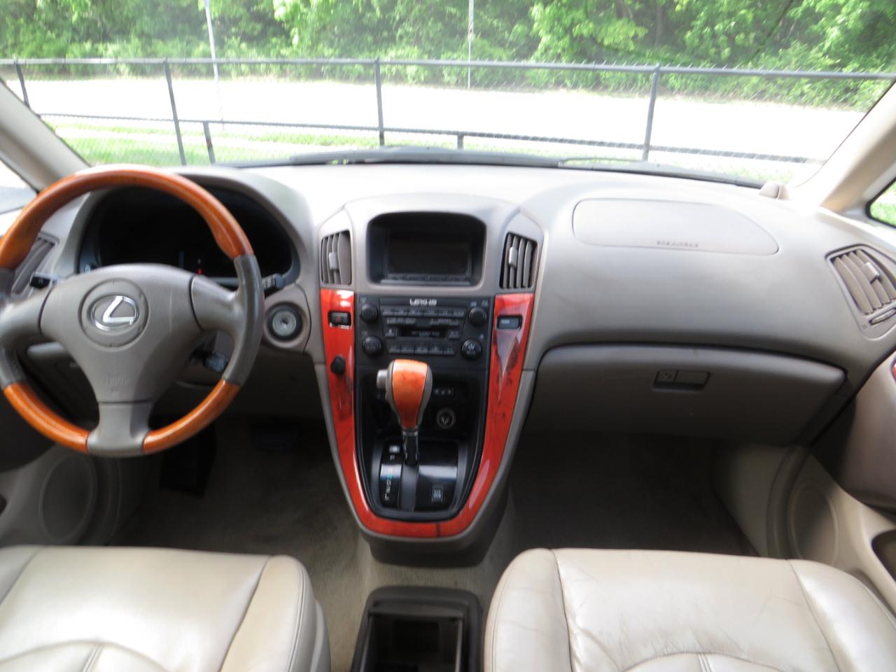 Lexus RX 300 4dr SUV 4WD 2002