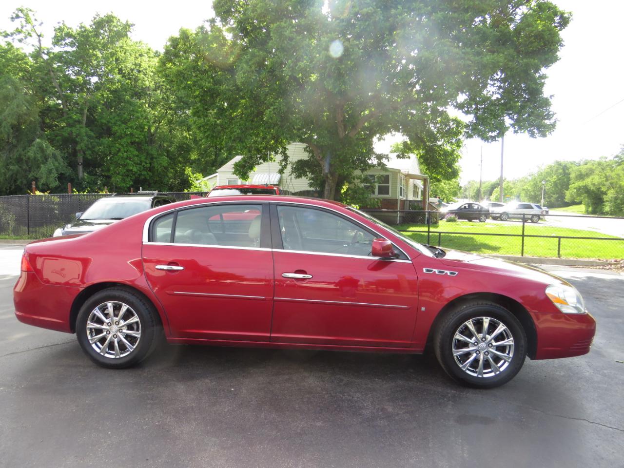 Buick Lucerne 4dr Sdn CXL-4 2009