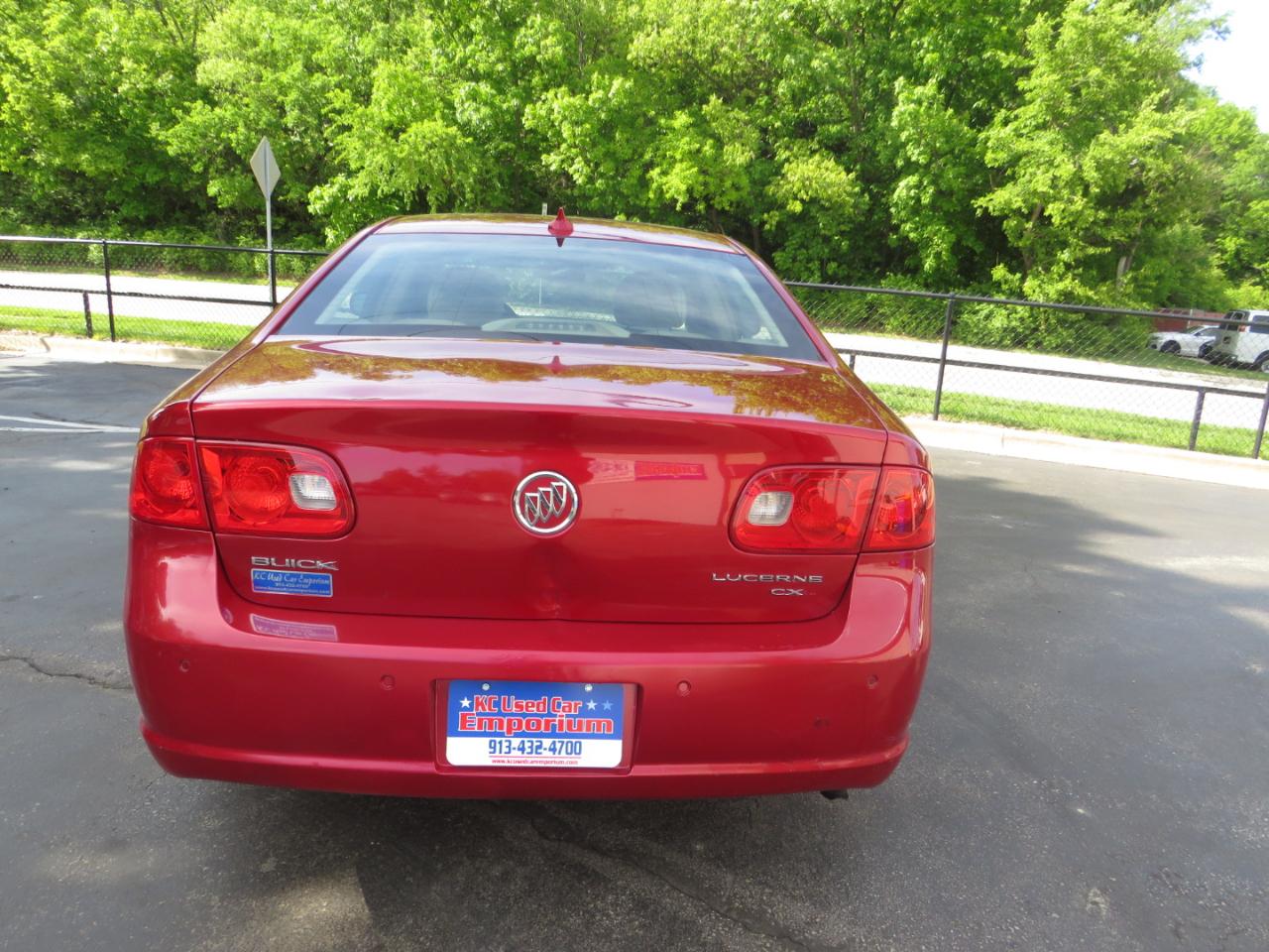 Buick Lucerne 4dr Sdn CXL-4 2009