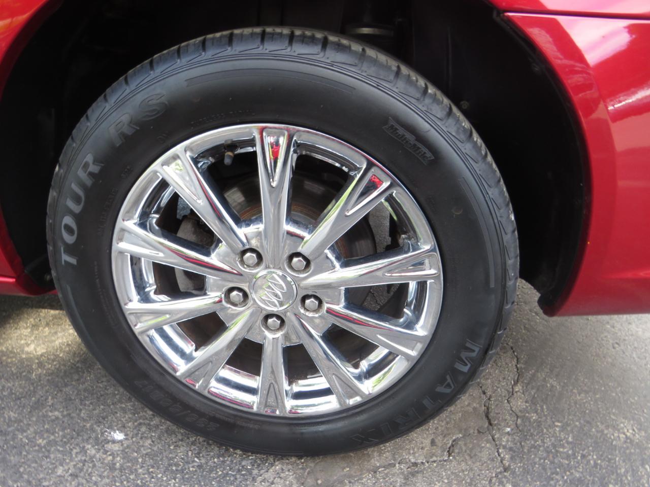 Buick Lucerne 4dr Sdn CXL-4 2009