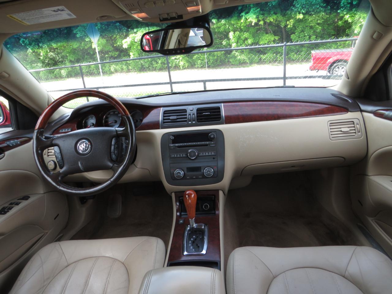 Buick Lucerne 4dr Sdn CXL-4 2009