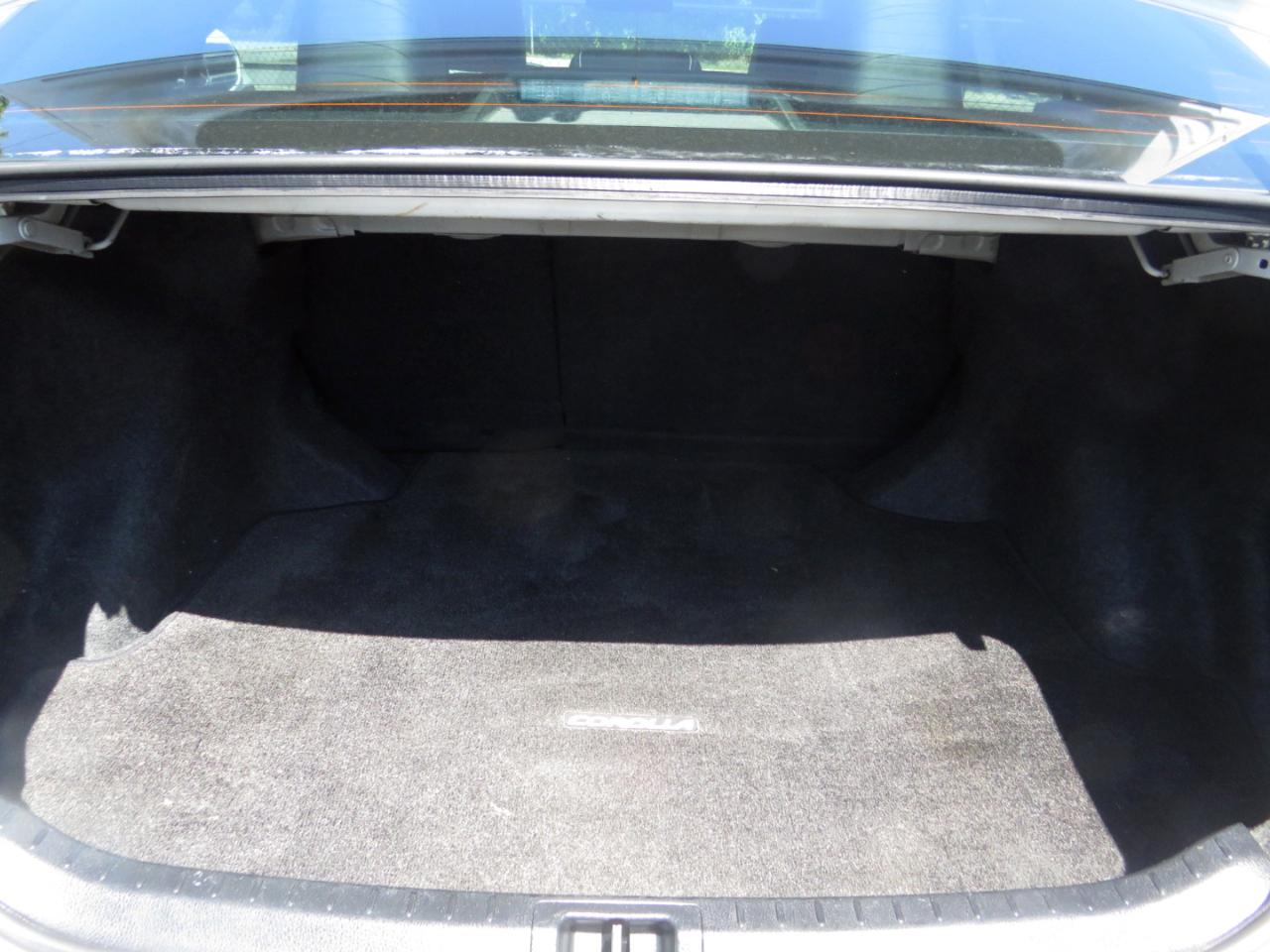 Toyota Corolla 4dr Sdn CVT LE Premium (Natl) 2015