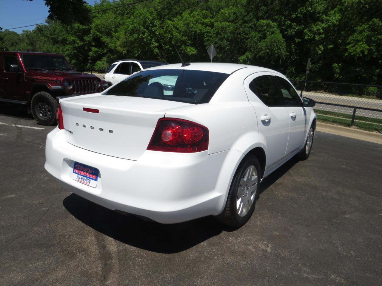 Dodge Avenger 4dr Sdn SE 2014
