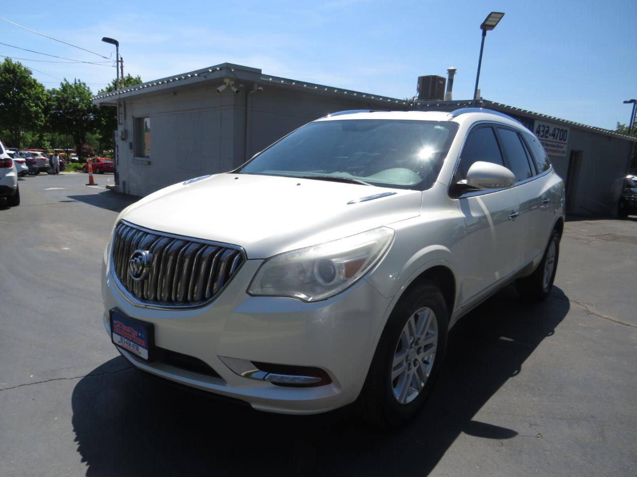 Buick Enclave FWD 4dr Convenience 2015