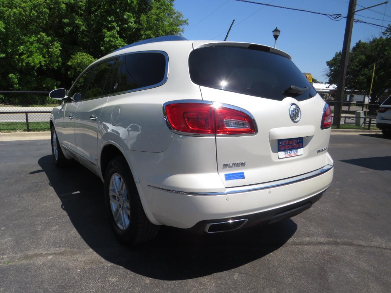 Buick Enclave FWD 4dr Convenience 2015