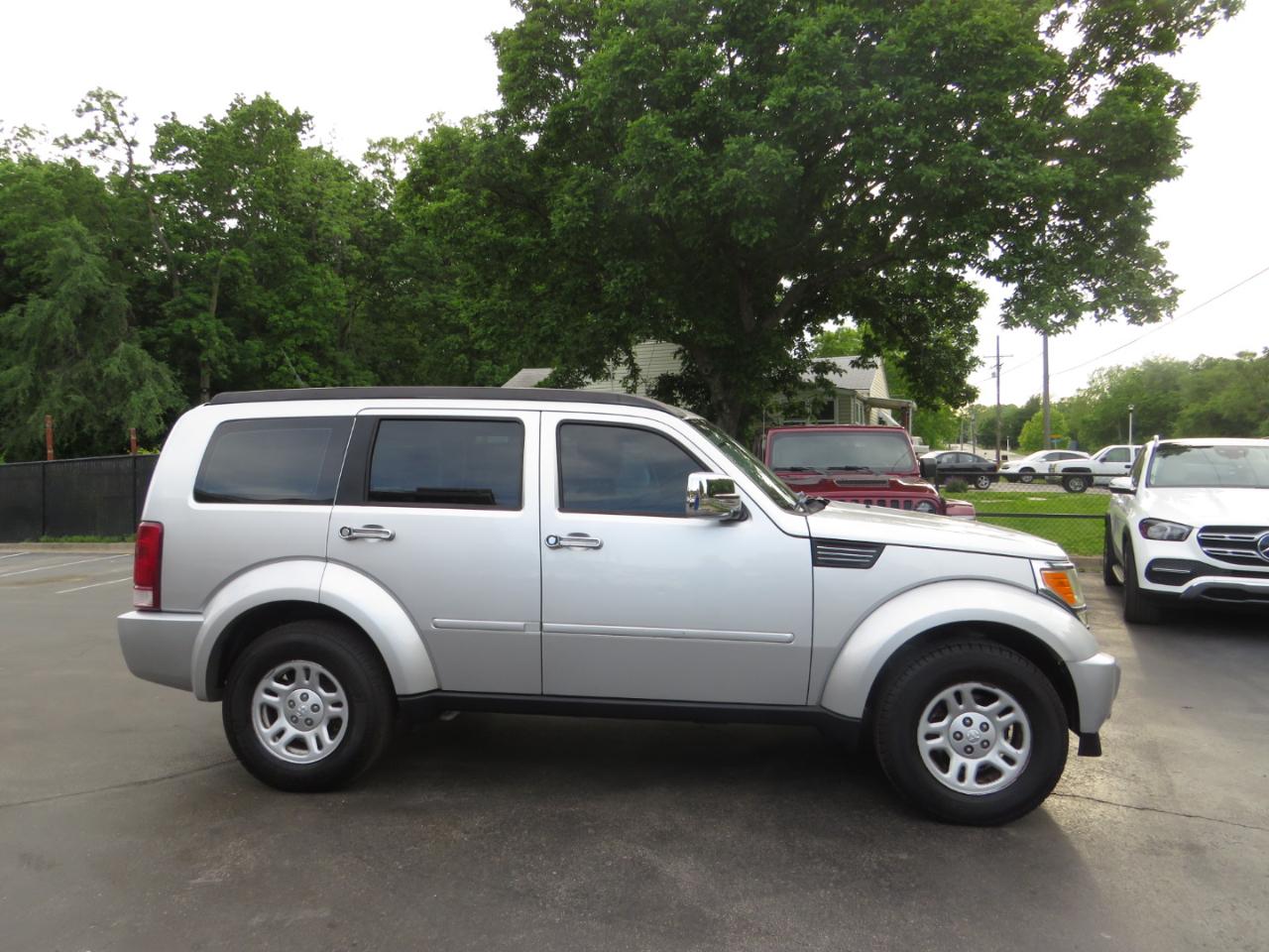 Dodge Nitro 2WD 4dr SE 2011
