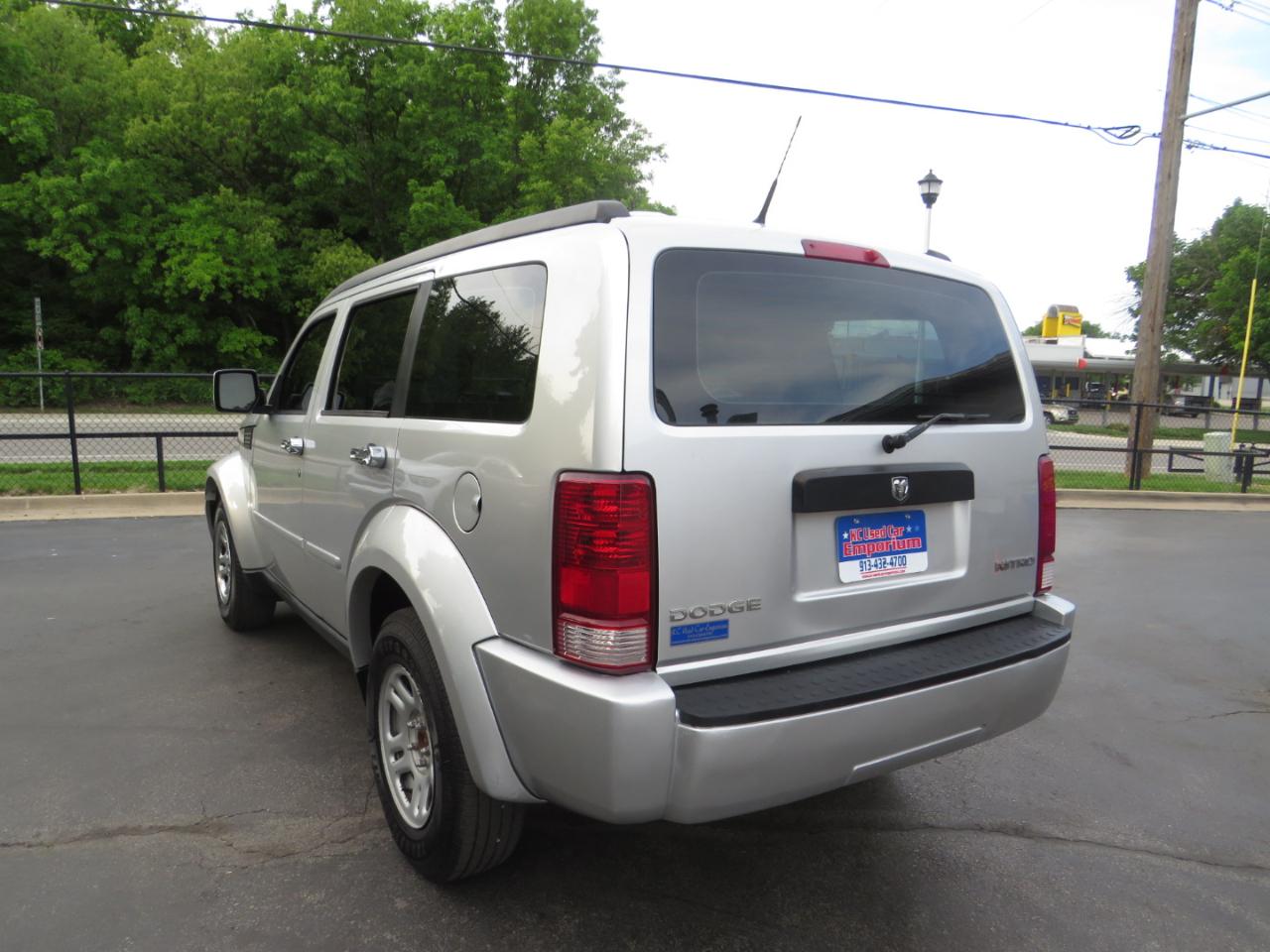 Dodge Nitro 2WD 4dr SE 2011