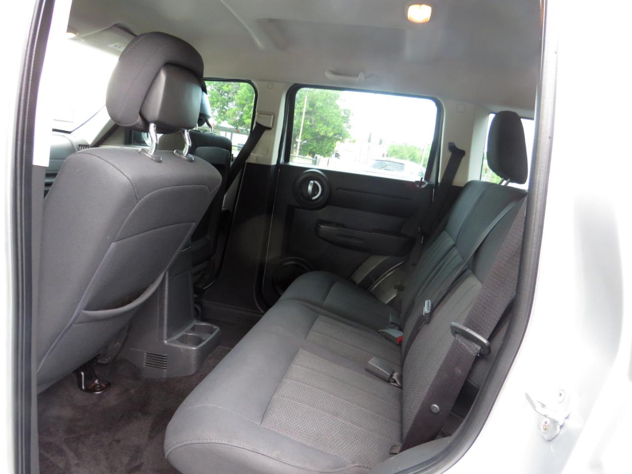 Dodge Nitro 2WD 4dr SE 2011