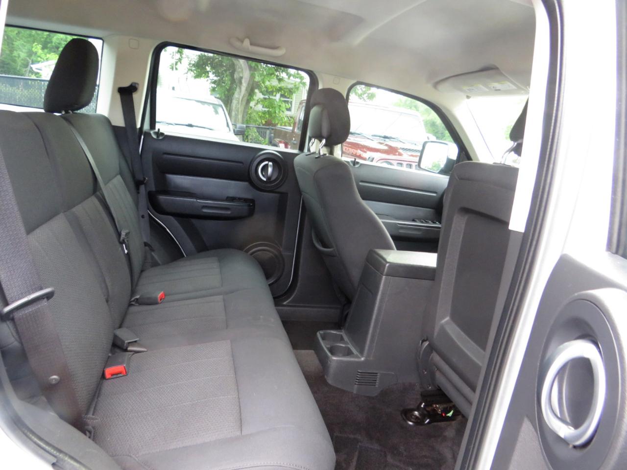 Dodge Nitro 2WD 4dr SE 2011