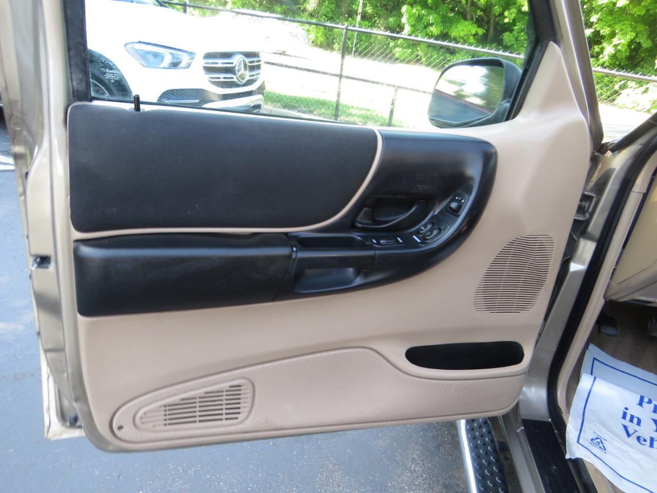 Ford Ranger 4dr Supercab 4.0L XLT Appearance 2003