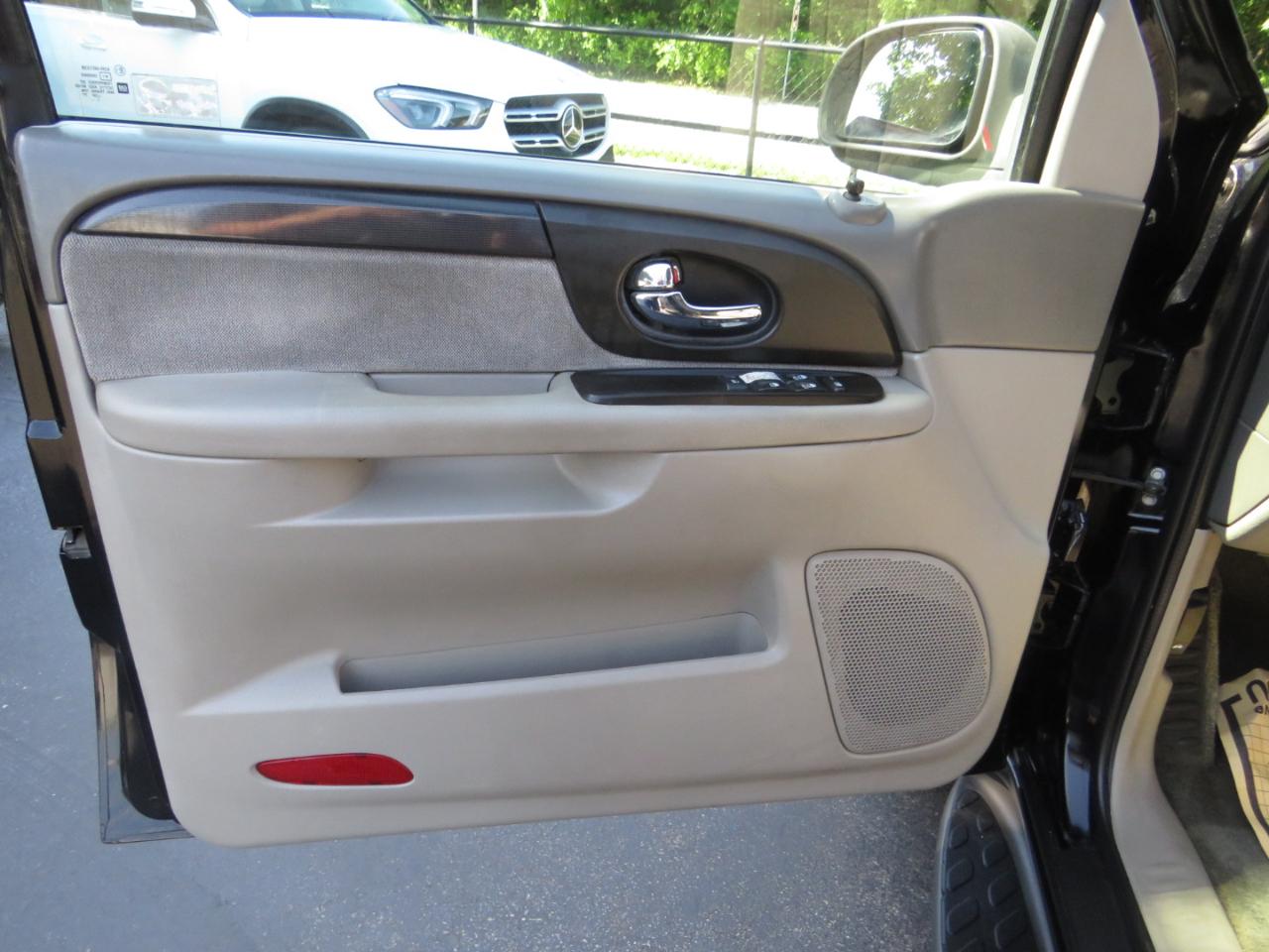 GMC Envoy 4dr 4WD SLE 2002