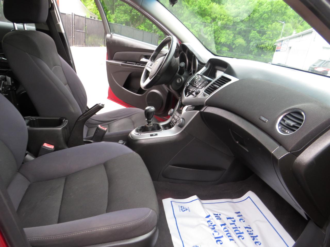 Chevrolet Cruze 4dr Sdn ECO 2012