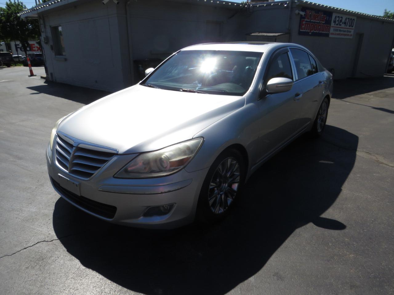 Hyundai Genesis 4dr Sdn 3.8L V6 2009