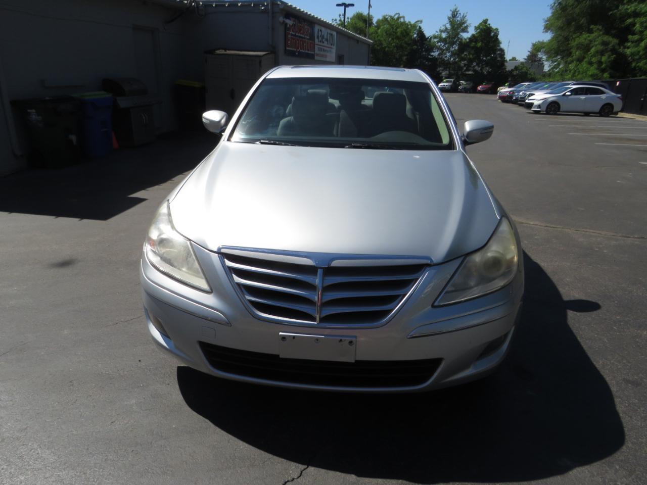 Hyundai Genesis 4dr Sdn 3.8L V6 2009