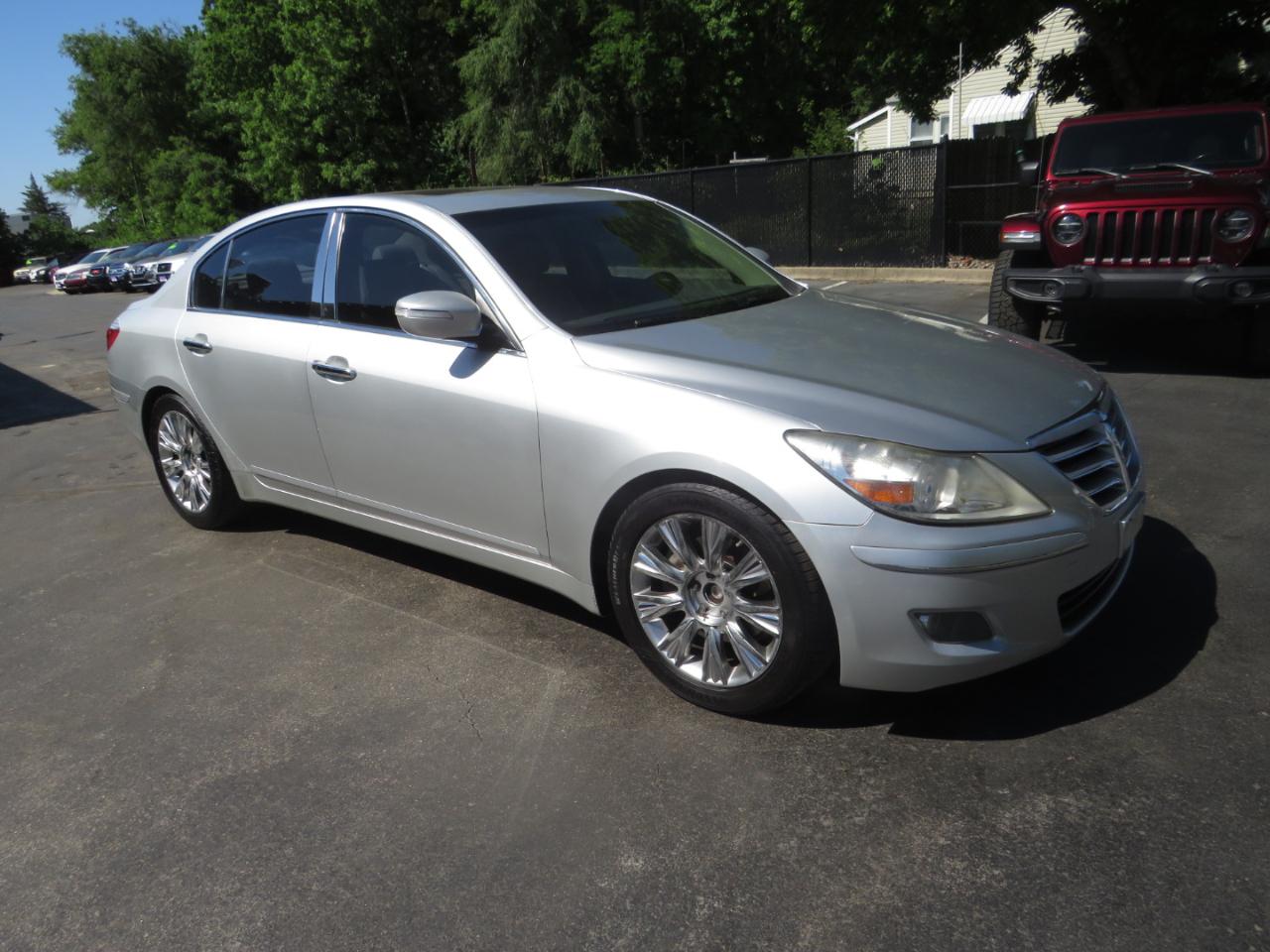 Hyundai Genesis 4dr Sdn 3.8L V6 2009