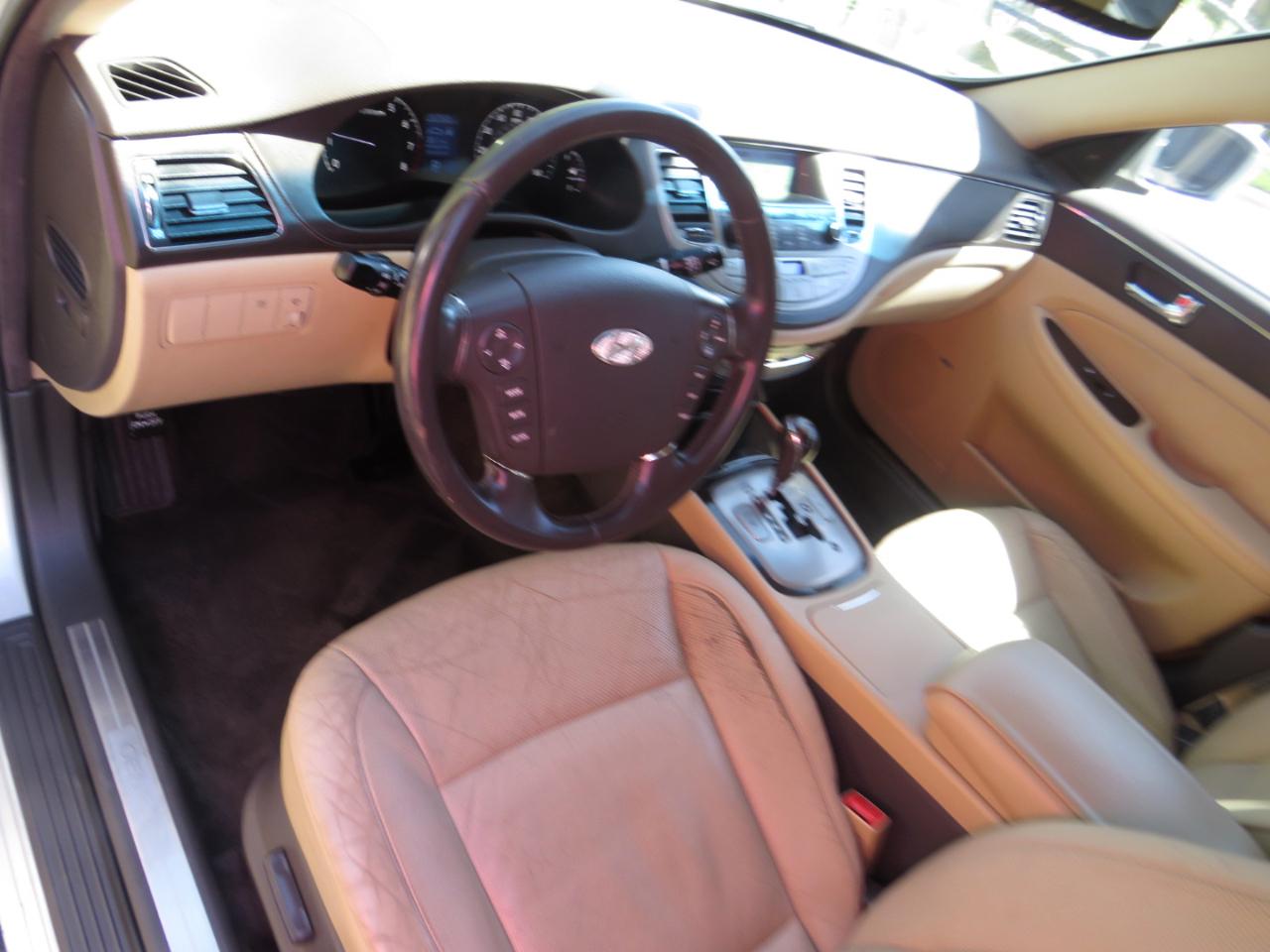 Hyundai Genesis 4dr Sdn 3.8L V6 2009