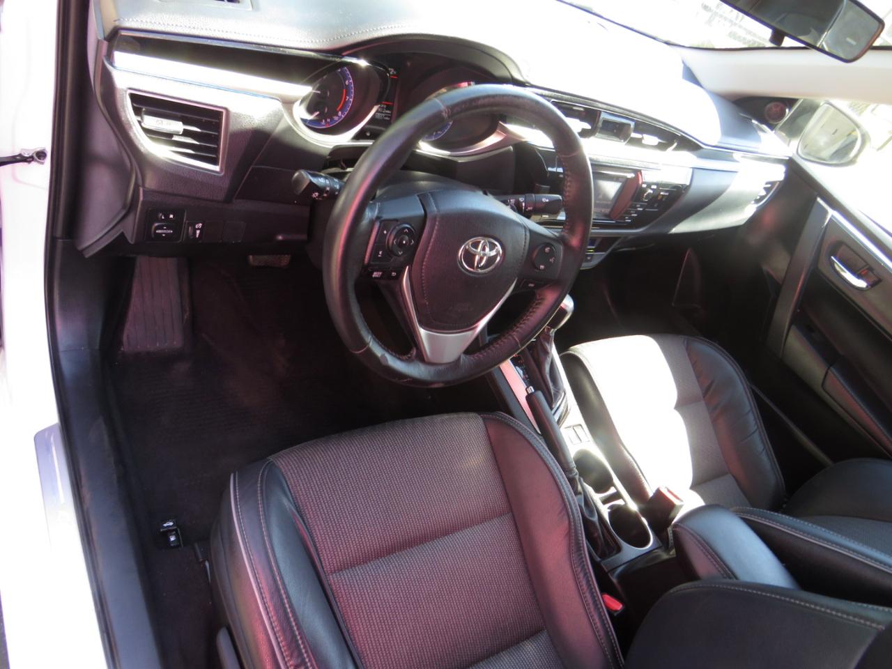 Toyota Corolla 4dr Sdn CVT LE Premium (Natl) 2014