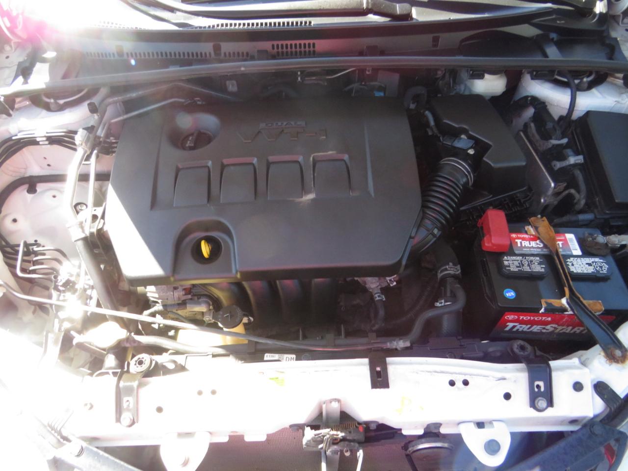 Toyota Corolla 4dr Sdn CVT LE Premium (Natl) 2014