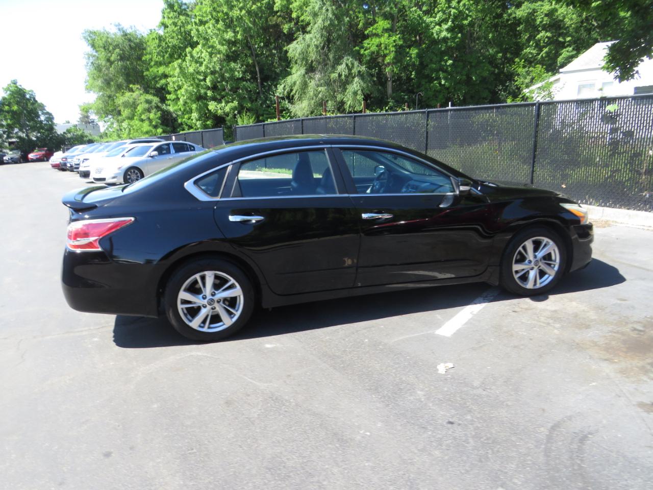Nissan Altima 4dr Sdn I4 2.5 SL 2015