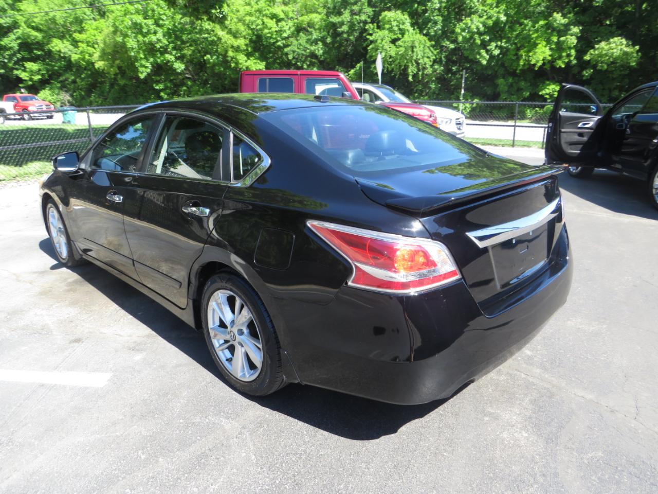 Nissan Altima 4dr Sdn I4 2.5 SL 2015