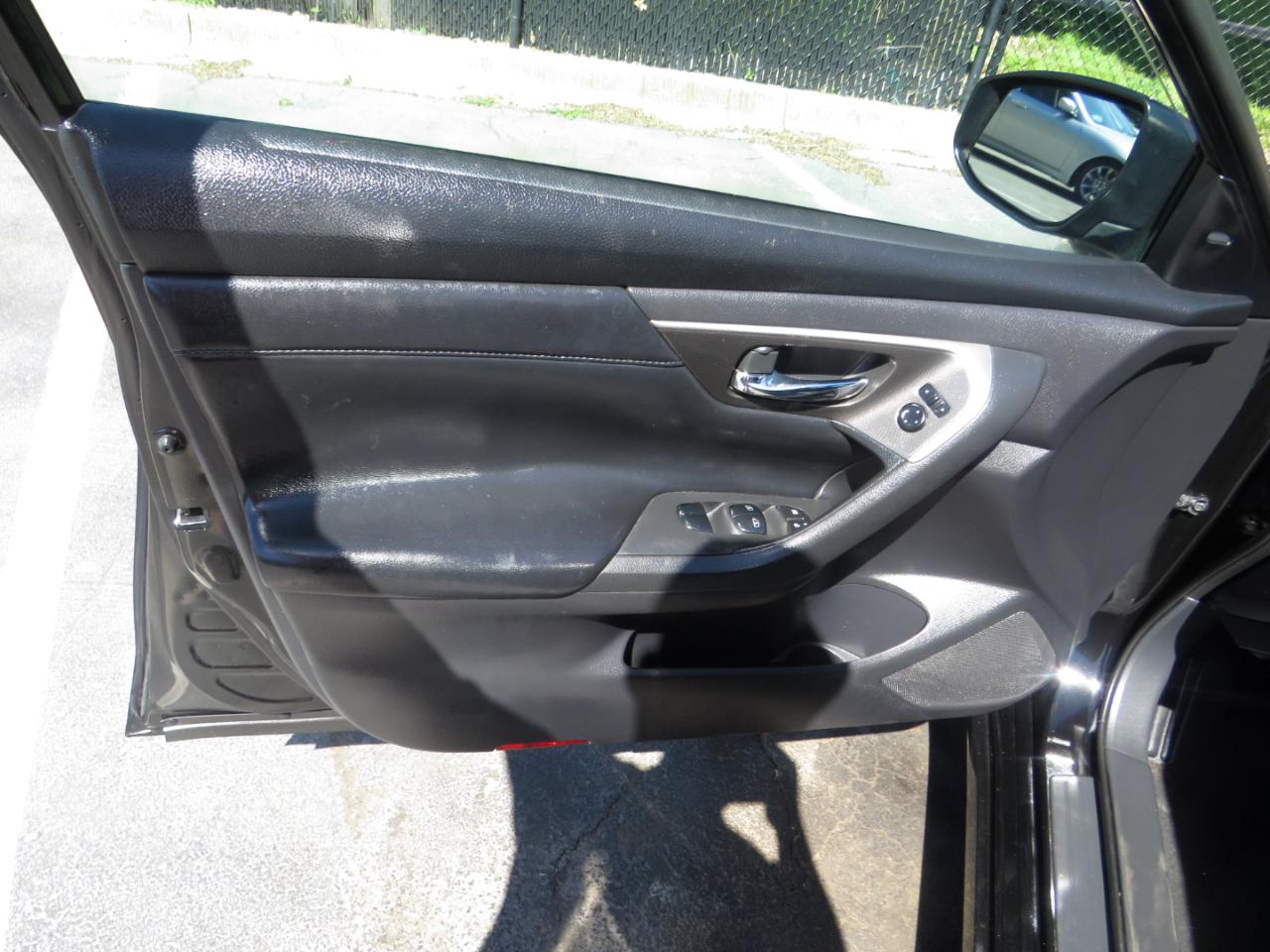 Nissan Altima 4dr Sdn I4 2.5 SL 2015
