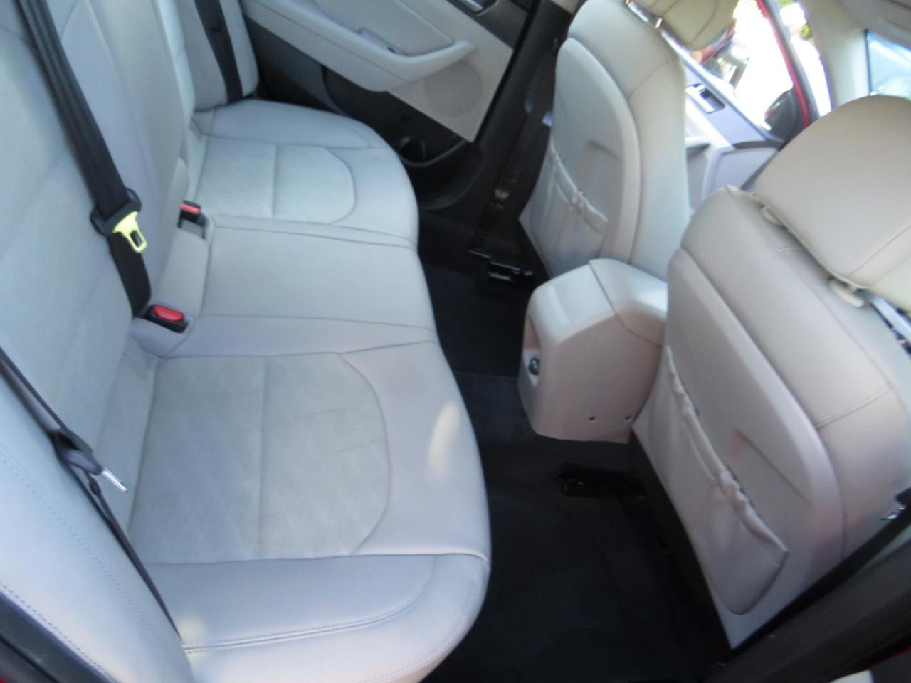 Hyundai Sonata 4dr Sdn 2.4L Sport 2015