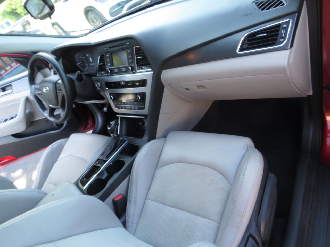 Hyundai Sonata 4dr Sdn 2.4L Sport 2015