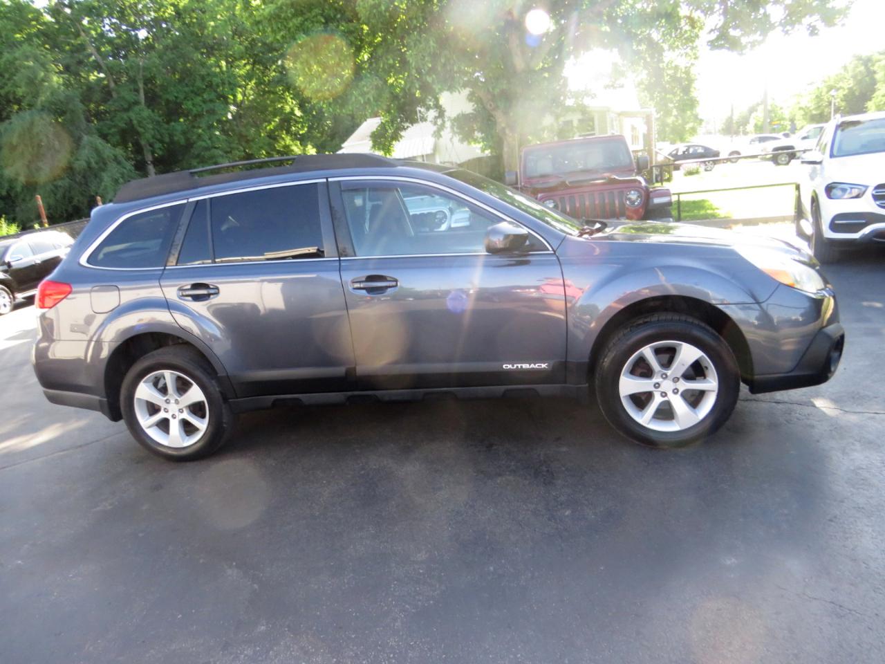 Subaru Outback 4dr Wgn H4 Auto 2.5i Premium 2014