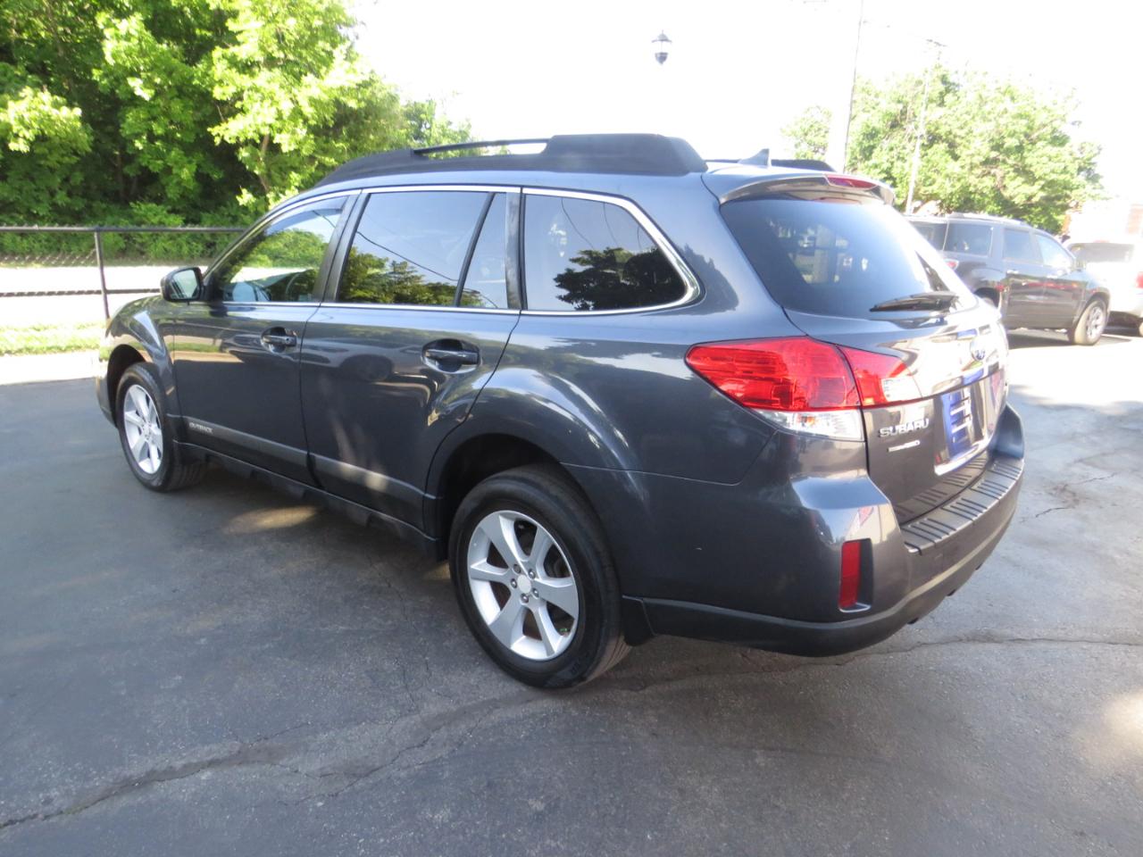 Subaru Outback 4dr Wgn H4 Auto 2.5i Premium 2014