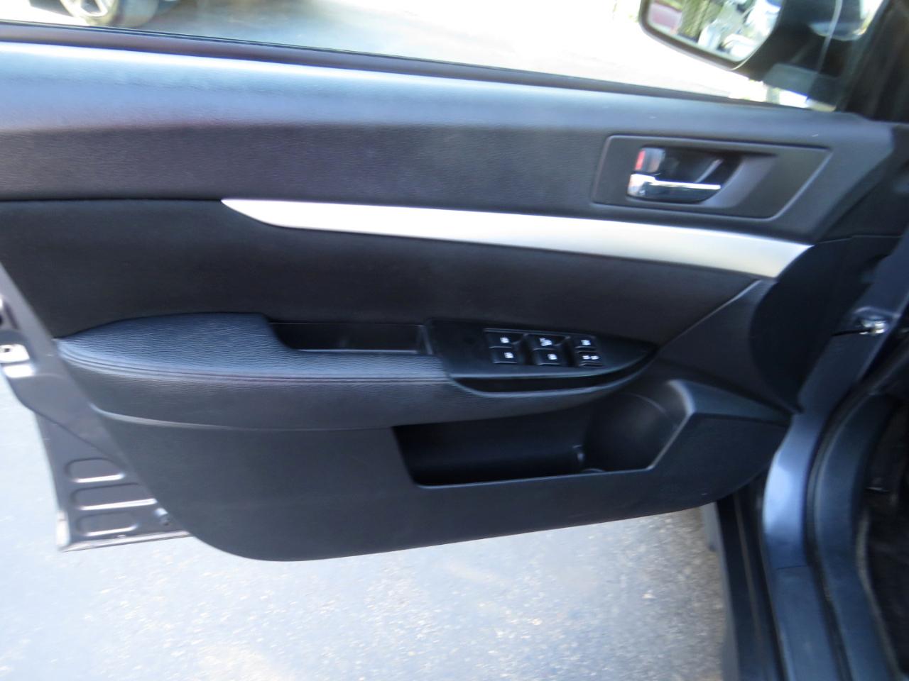 Subaru Outback 4dr Wgn H4 Auto 2.5i Premium 2014