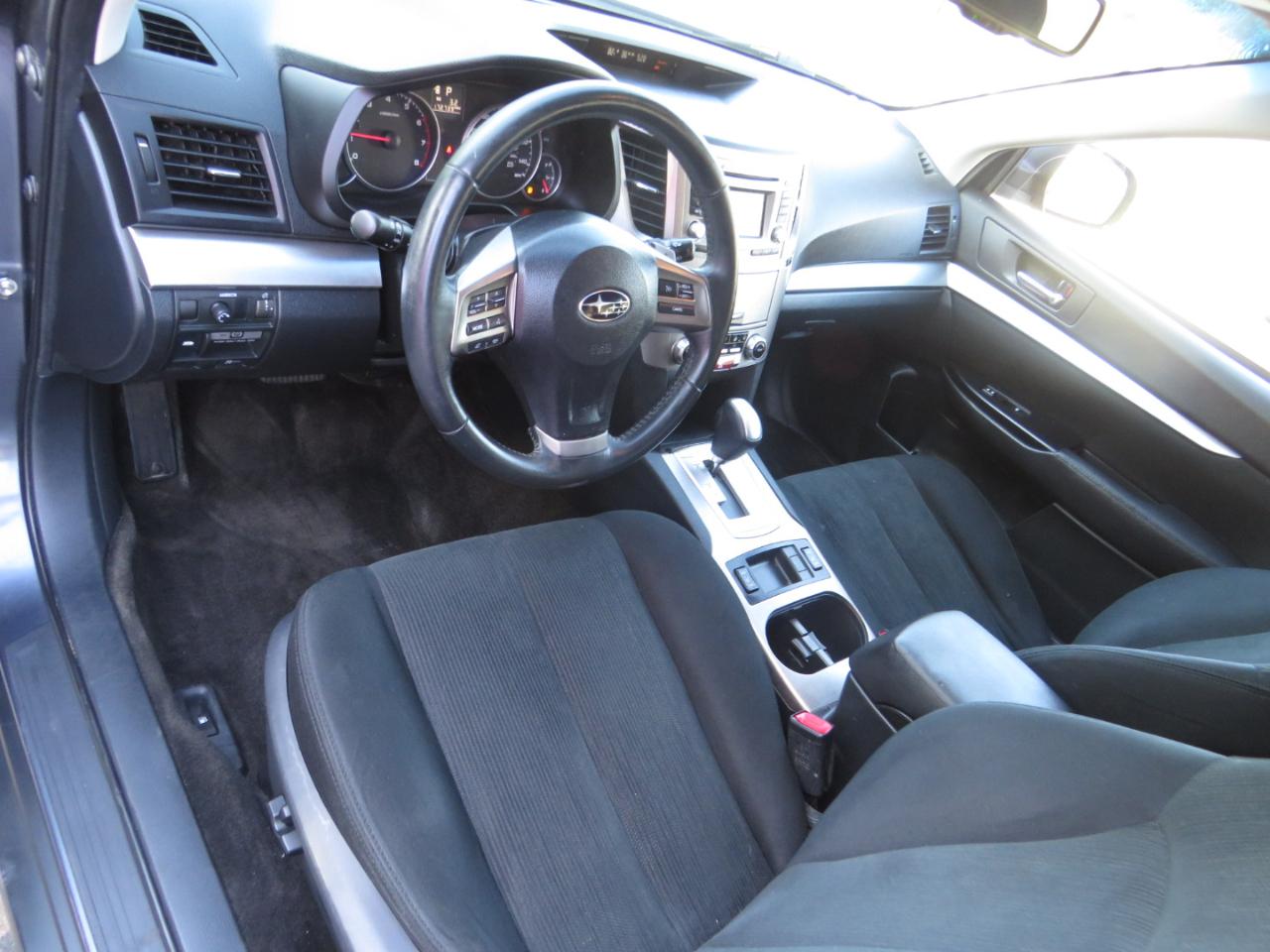Subaru Outback 4dr Wgn H4 Auto 2.5i Premium 2014