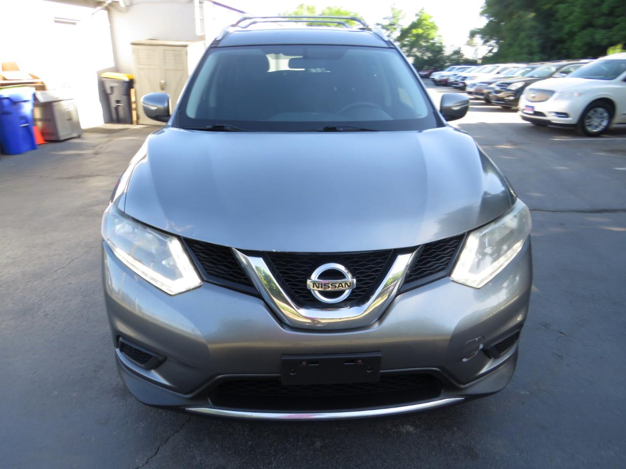 Nissan Rogue FWD 4dr SV 2015