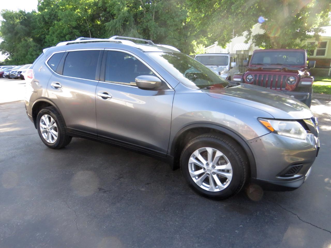 Nissan Rogue FWD 4dr SV 2015