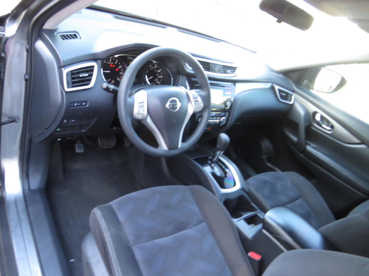 Nissan Rogue FWD 4dr SV 2015