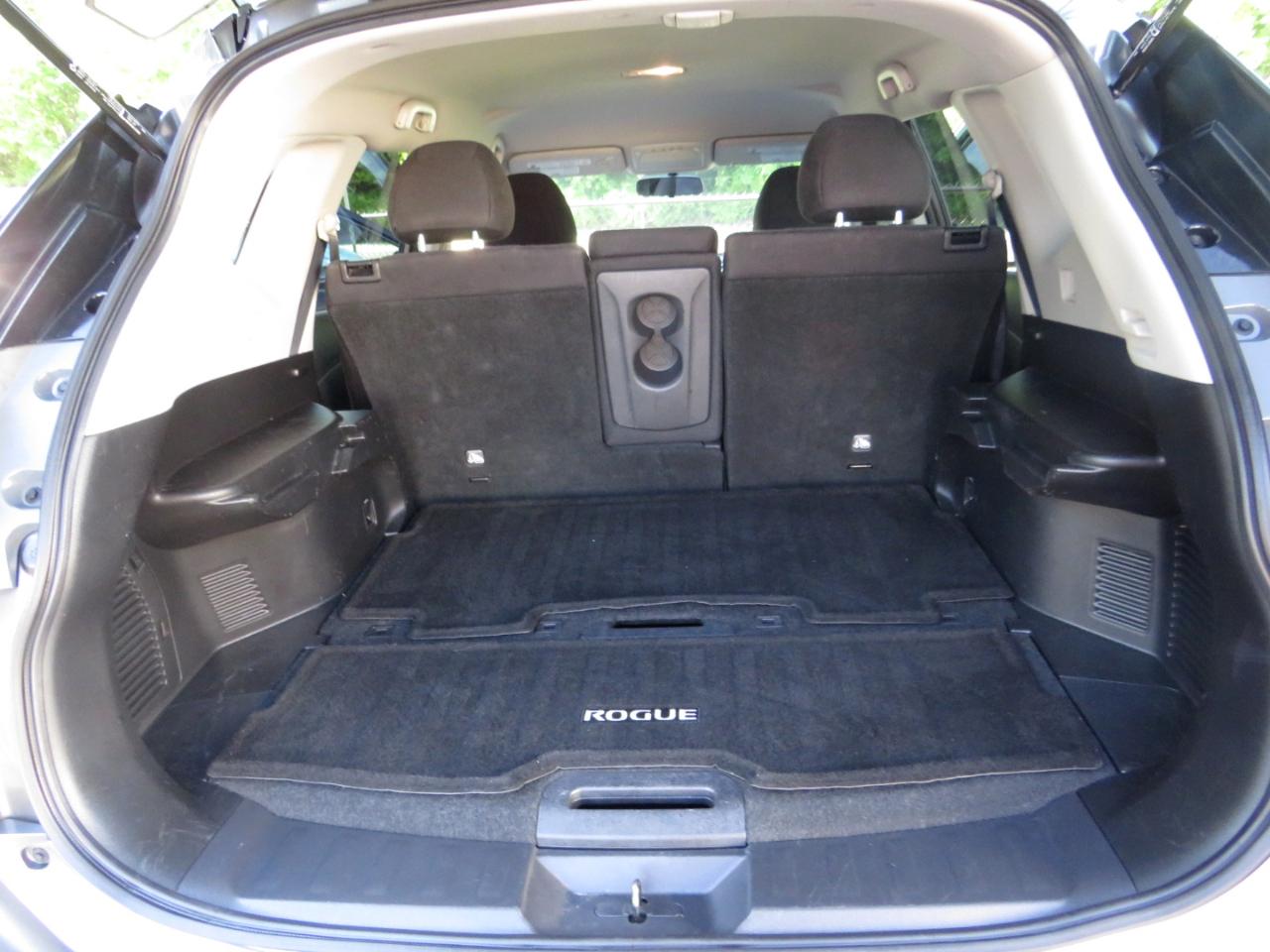 Nissan Rogue FWD 4dr SV 2015
