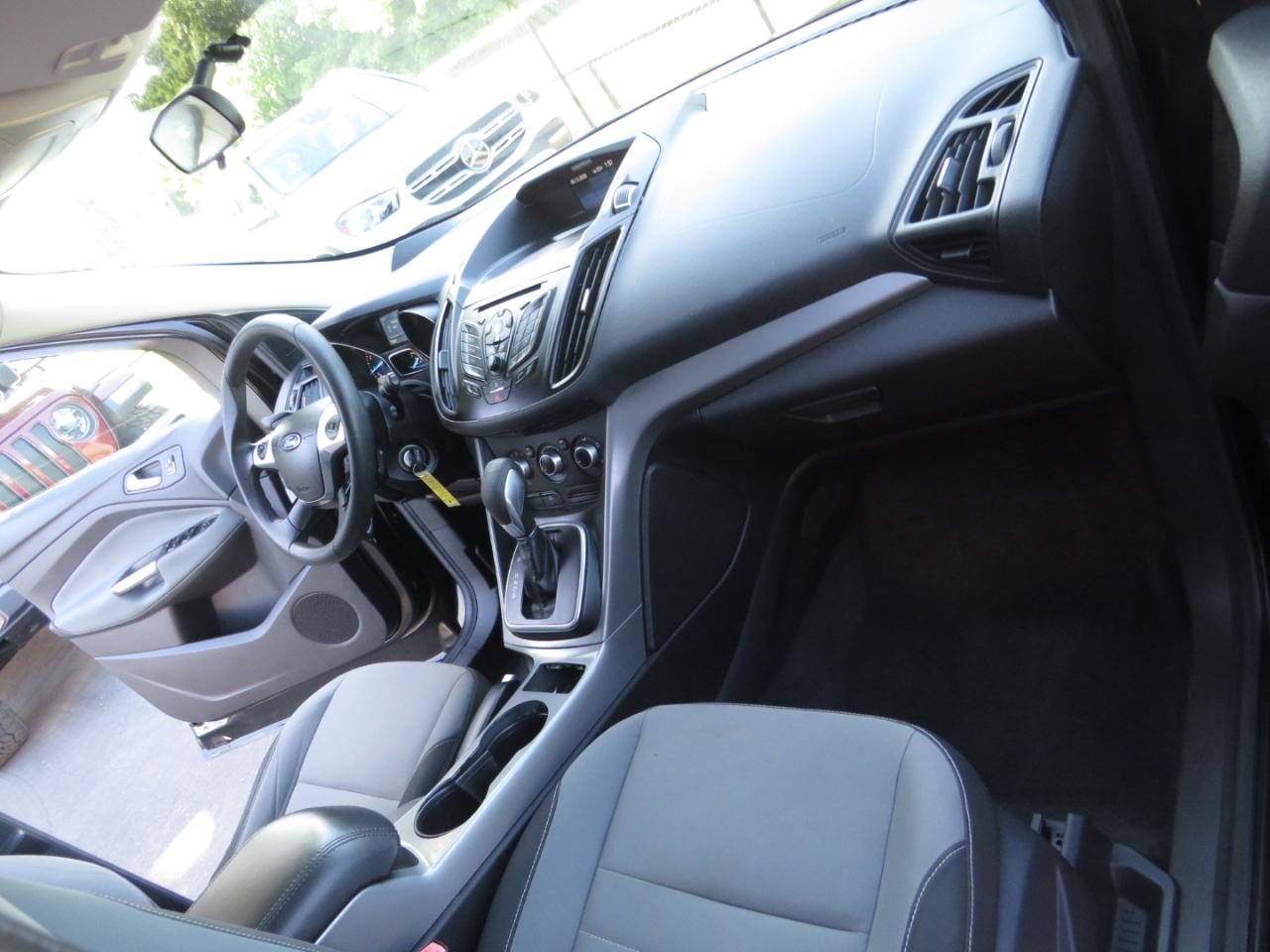 Ford Escape FWD 4dr SE 2013