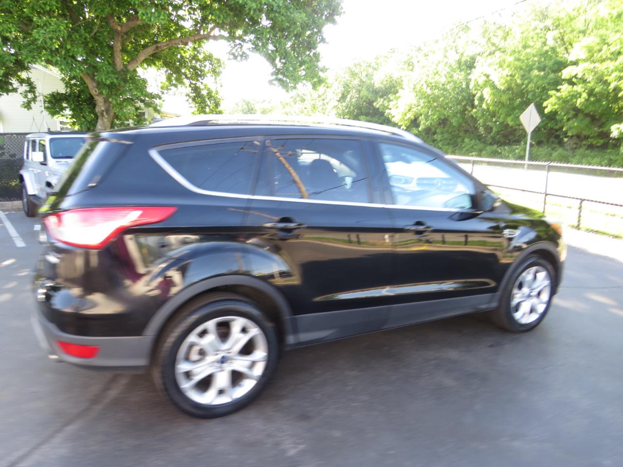 Ford Escape FWD 4dr Titanium 2016