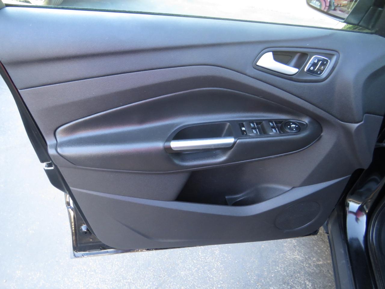 Ford Escape FWD 4dr Titanium 2016