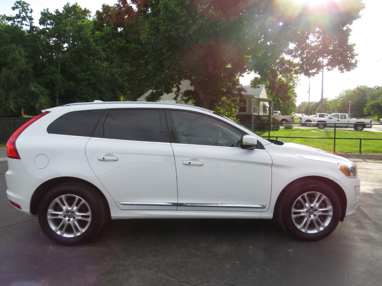 Volvo XC60 FWD 4dr T5 Drive-E Premier 2016